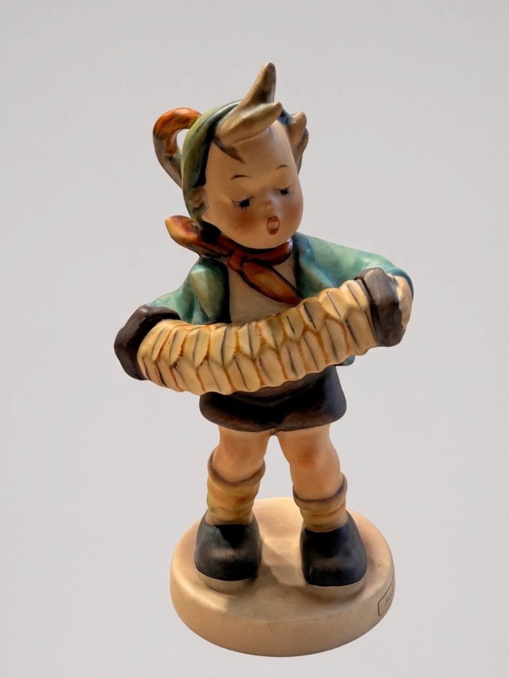 Hummel figurines - Boy Figurine Decorative Accent Vintage 1963 Discontinued